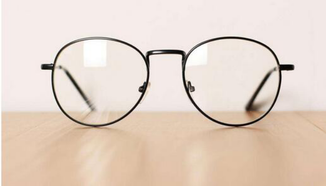 隐形眼镜度数与验光度数如何换算？